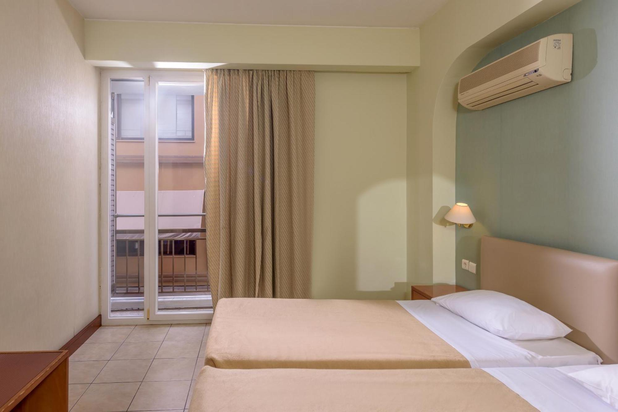 El Greco Hotel 2*